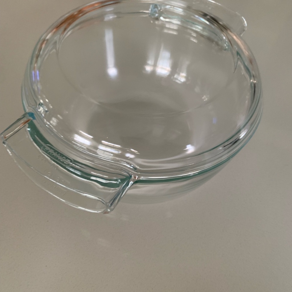 pyrex de corning france casserole dish w/ lid
